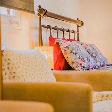 Green Apartment Ground Floor Feel Like Home Properties Saronida Екстериор снимка