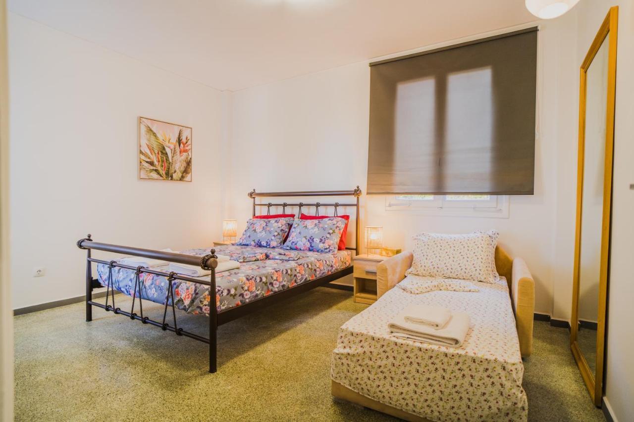 Green Apartment Ground Floor Feel Like Home Properties Saronida Екстериор снимка