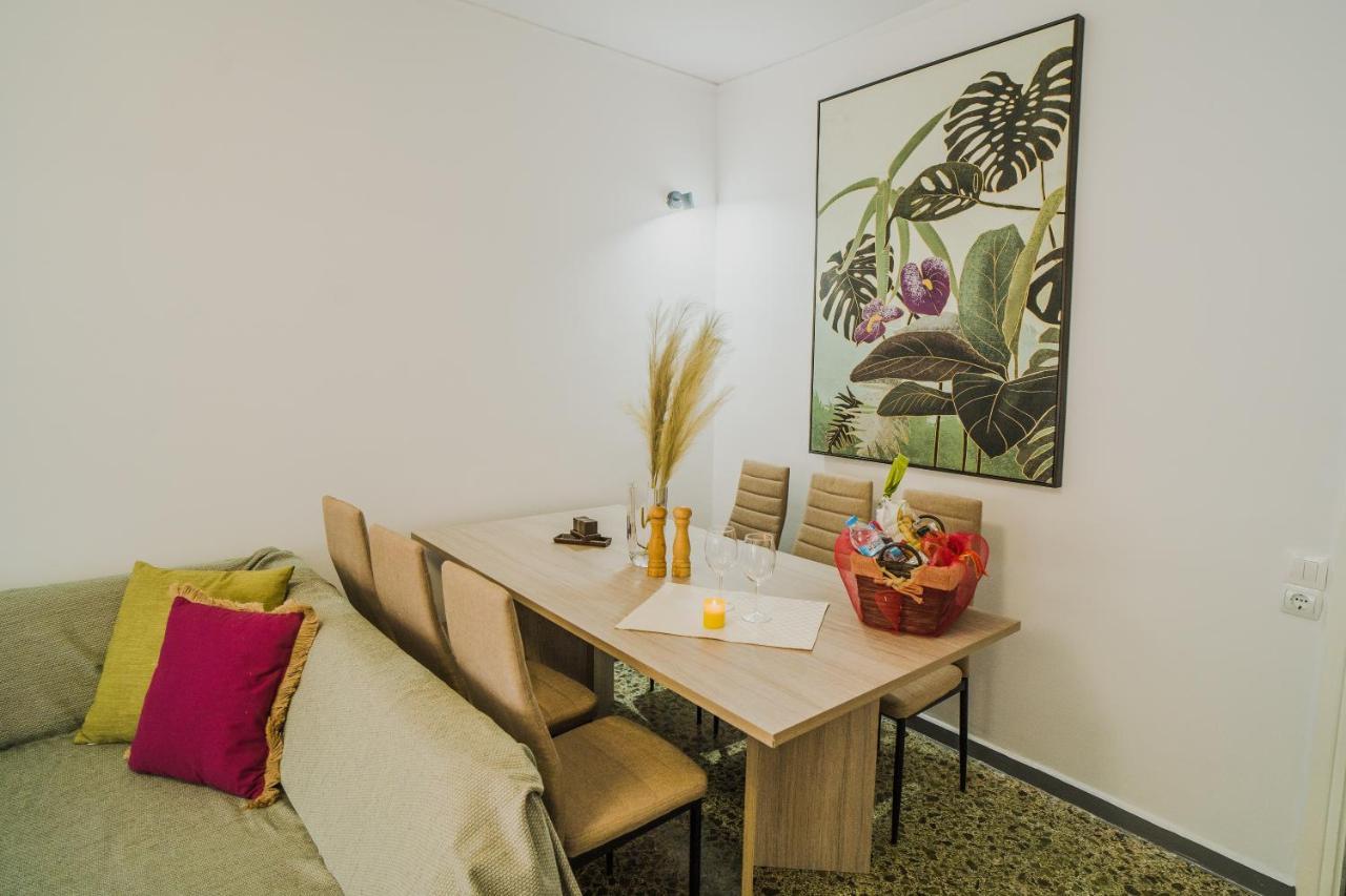 Green Apartment Ground Floor Feel Like Home Properties Saronida Екстериор снимка