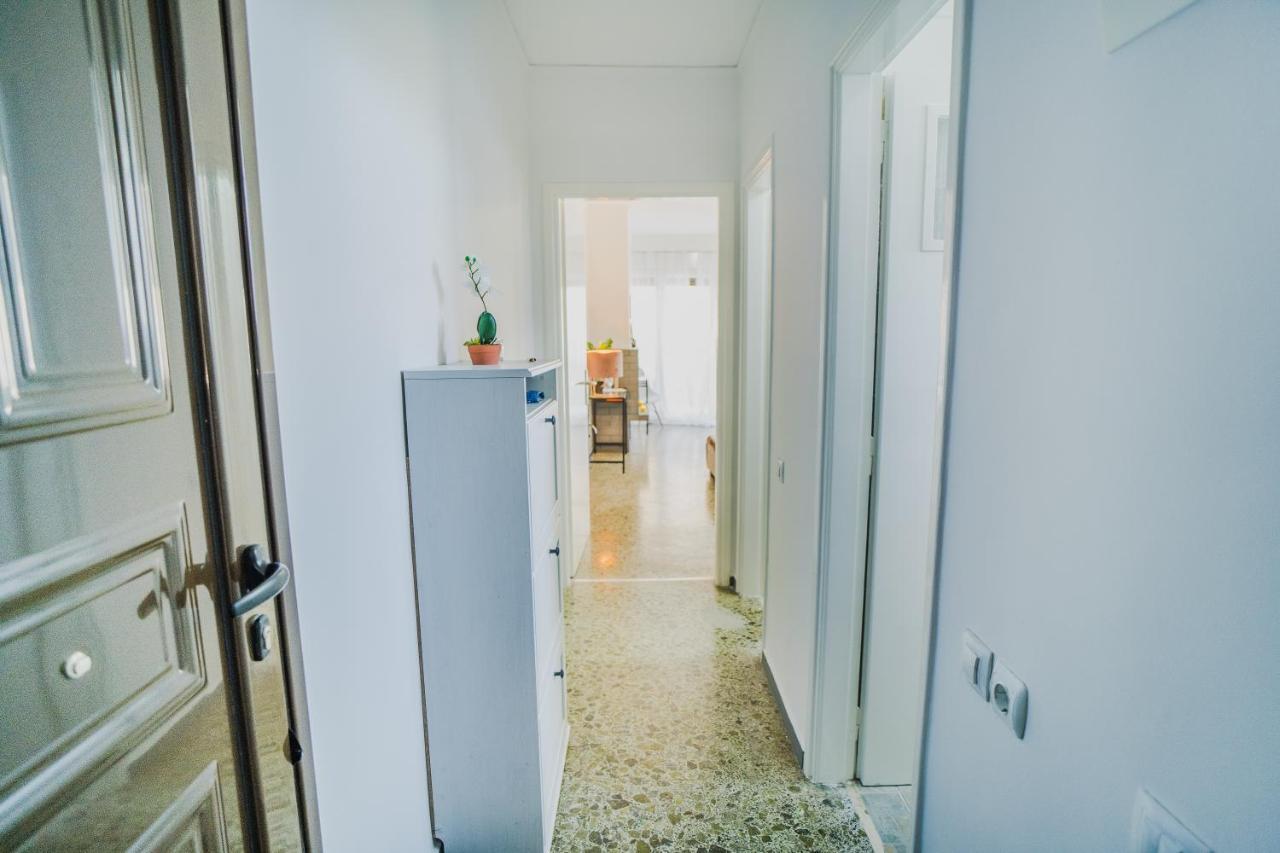 Green Apartment Ground Floor Feel Like Home Properties Saronida Екстериор снимка